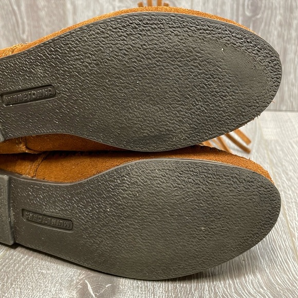 Minnetonka 3-Layer Fringe Boot Style 1632 Brown Suede Leather 8 - Picture 13 of 15